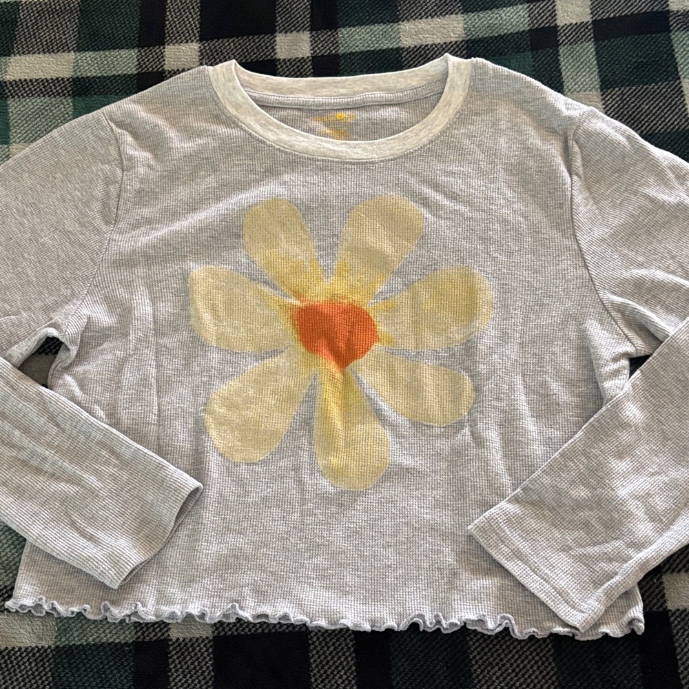 NATURAL LIFE Gray Long Sleeve with Yellow Flower